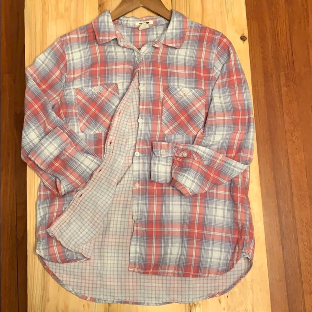 Light Plaid Levi’s Double Lined Button Down Large